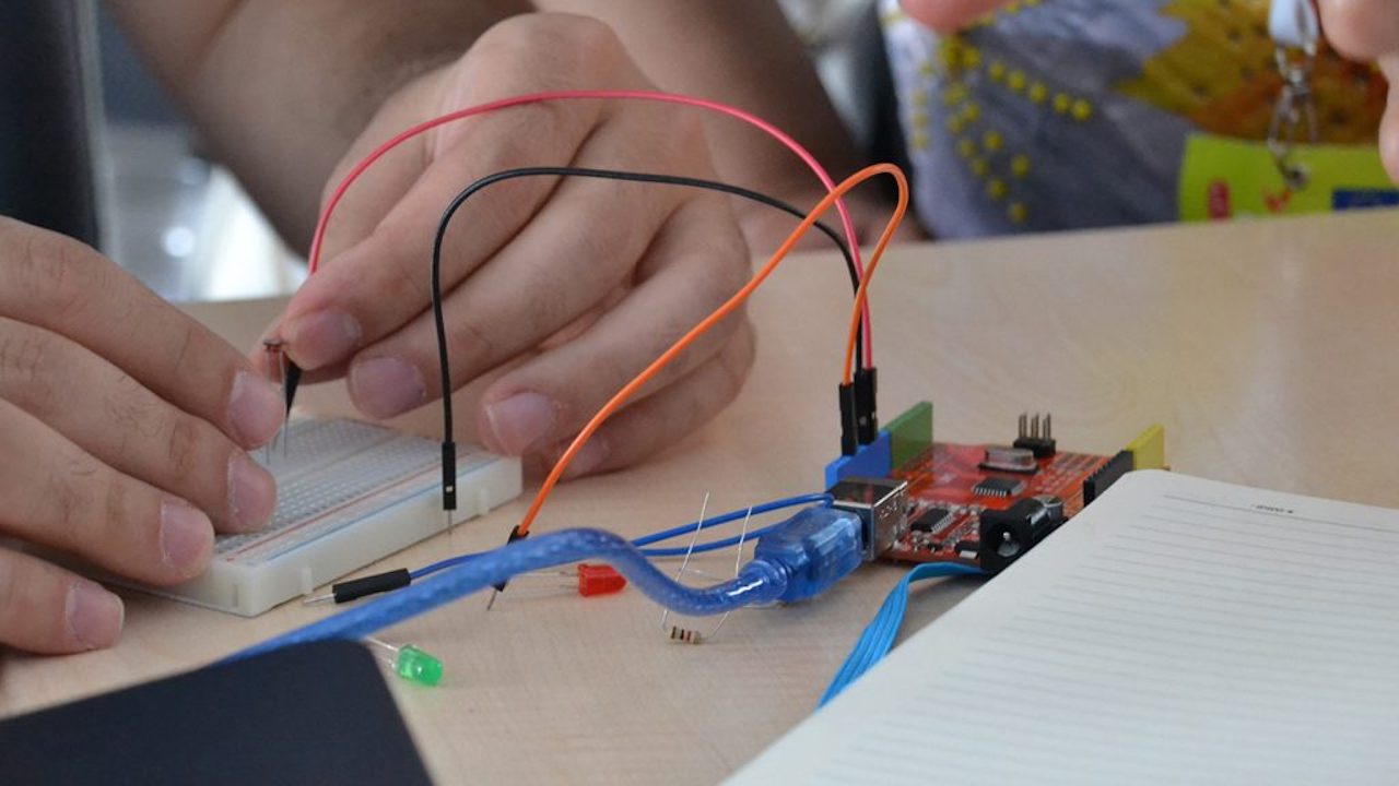 Mühendis Çocuk Eğitim Setleri ile Elektronik 101 Atölyeleri
